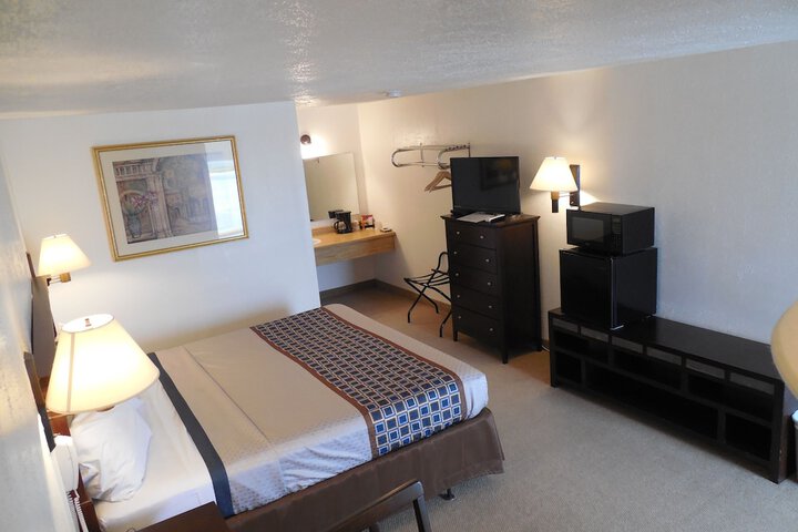 Room 17 of 54