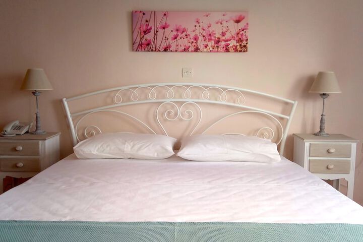Room 6 of 39