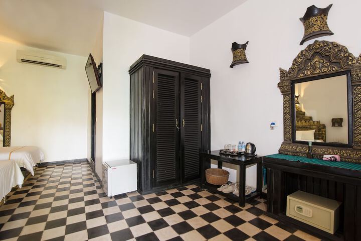 Room 14 of 85