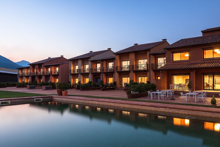 Hotel Pool