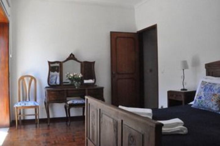 Room 12 of 19