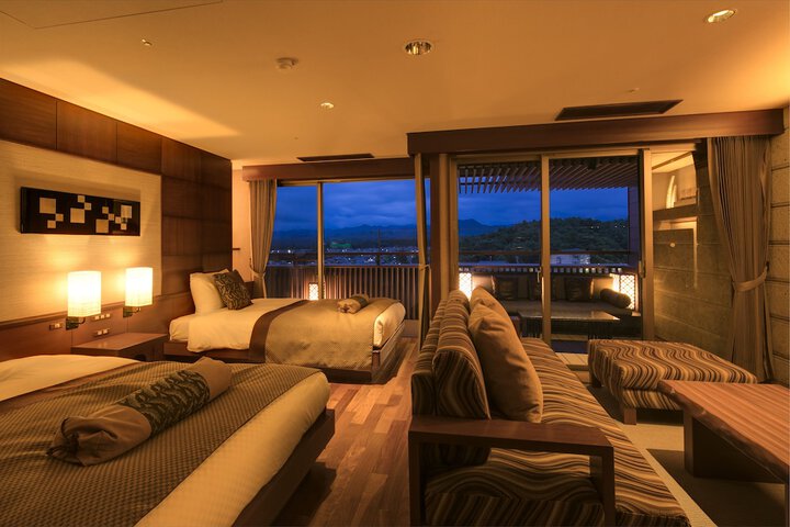 Room 5 of 30