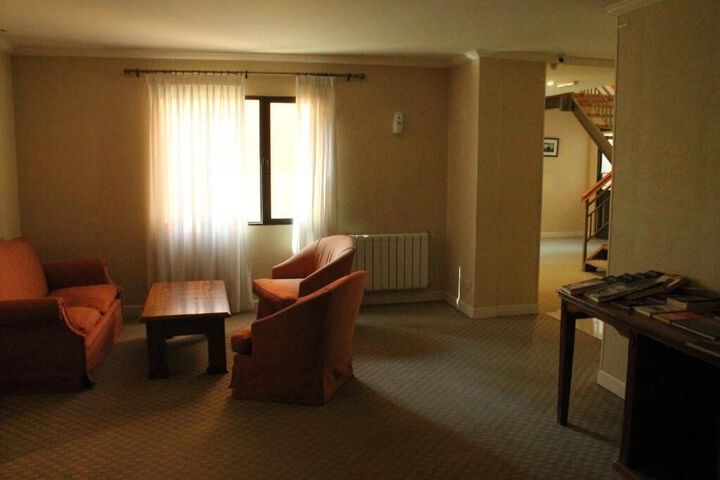 Room 18 of 38