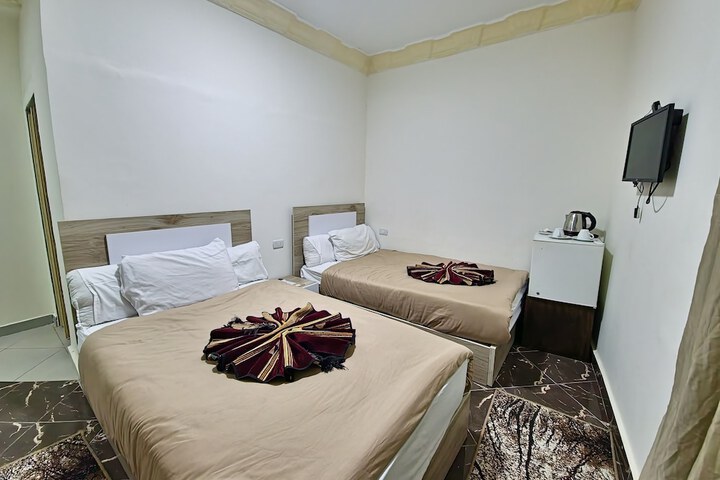 Room 13 of 45