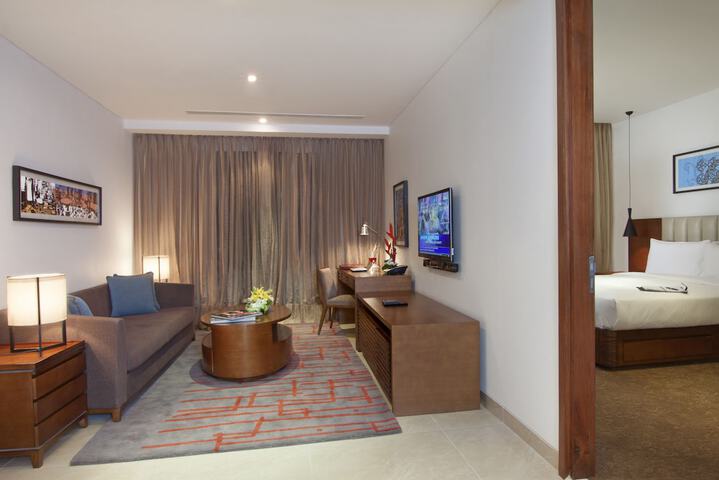 Room 5 of 60