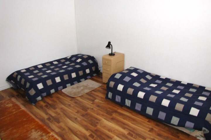 Room 11 of 42