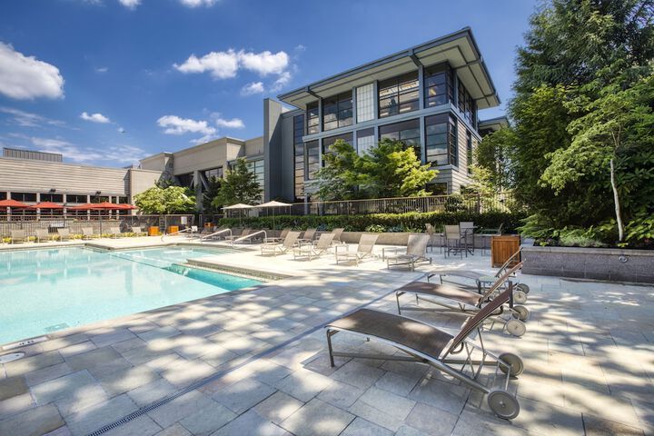 Hotel Pool
