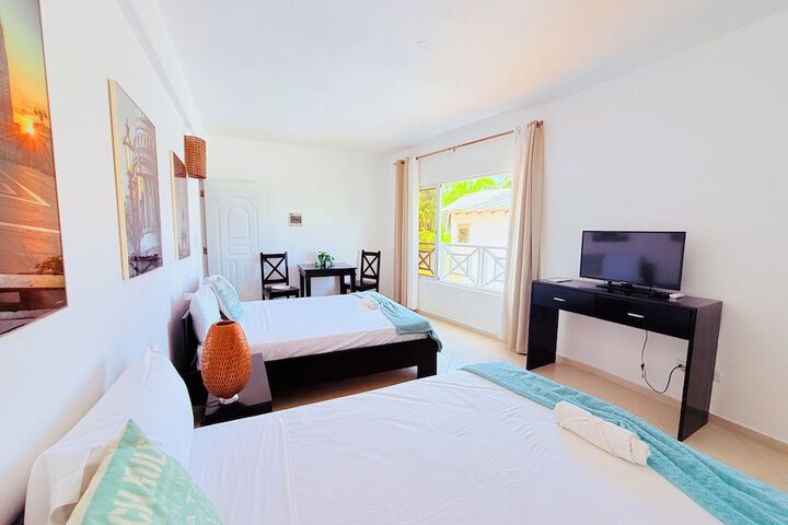 Room 75 of 213