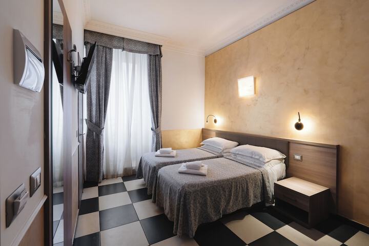 Room 36 of 180