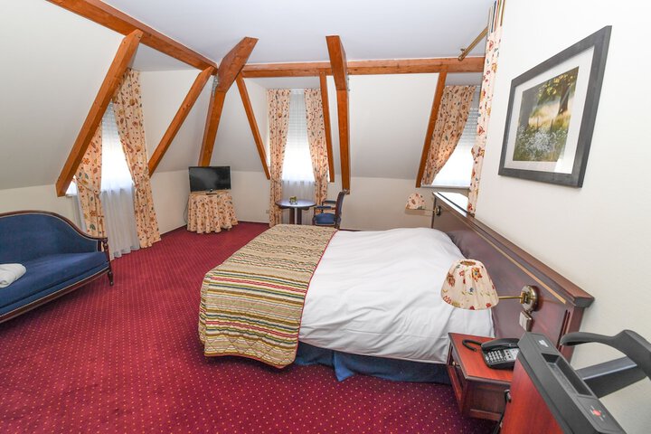 Room 14 of 91