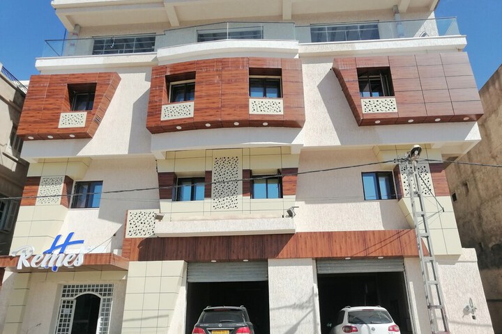 Hotel 10 of 11