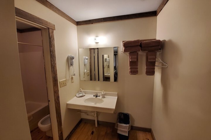 Room 37 of 55