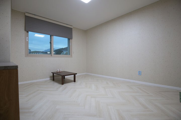 Room 14 of 53