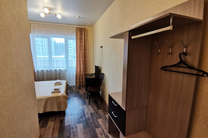 Room 5 of 34