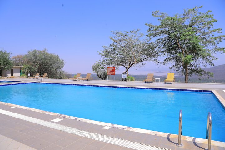 Pool 63 of 120