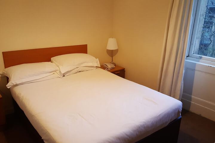 Room 20 of 79
