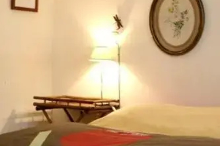 Room 3 of 10