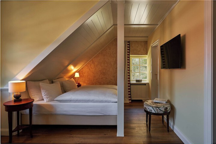 Room 20 of 64