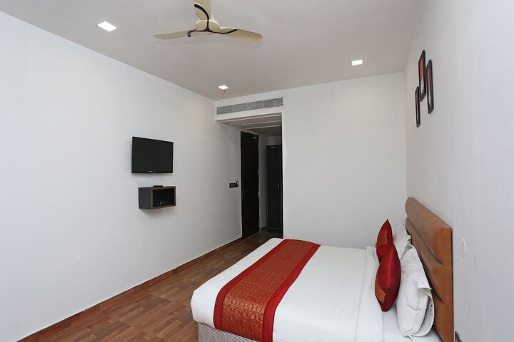 Room 16 of 25