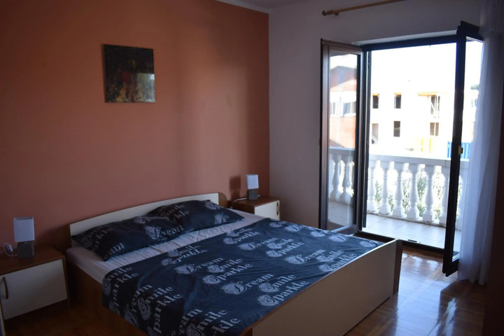 Room 3 of 14