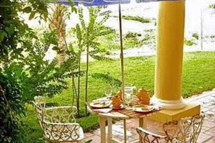 HOTEL LA BLUETTE