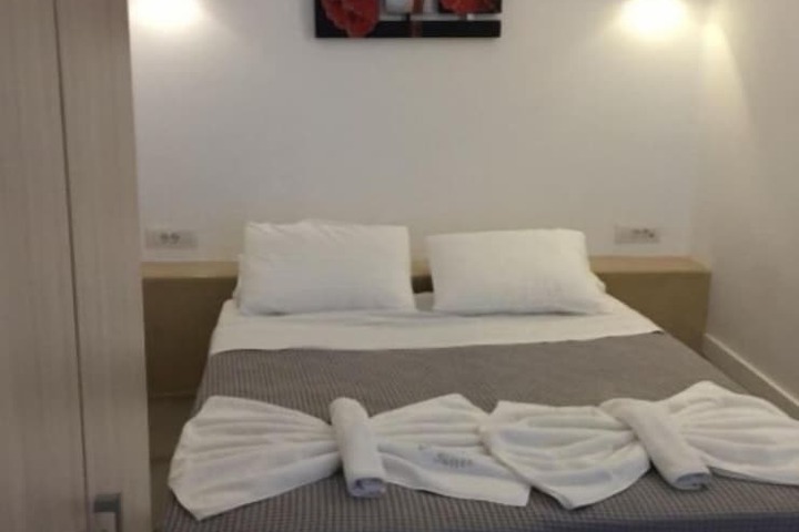 Room 48 of 230