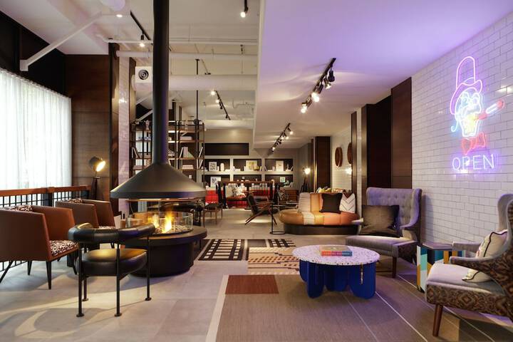 Moxy Richmond Downtown in Richmond, VA