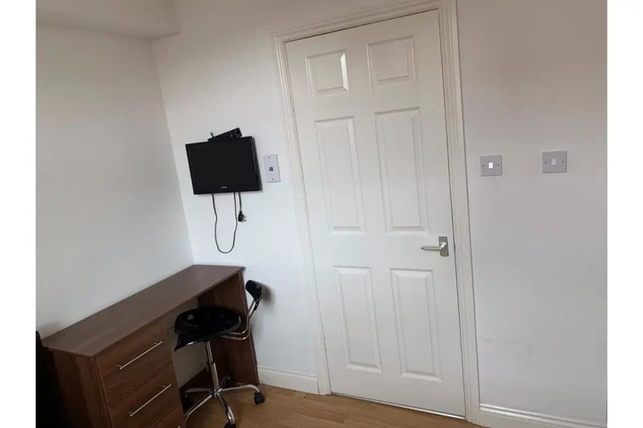 Room 2 of 13