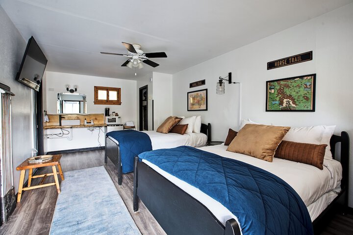 Room 4 of 177