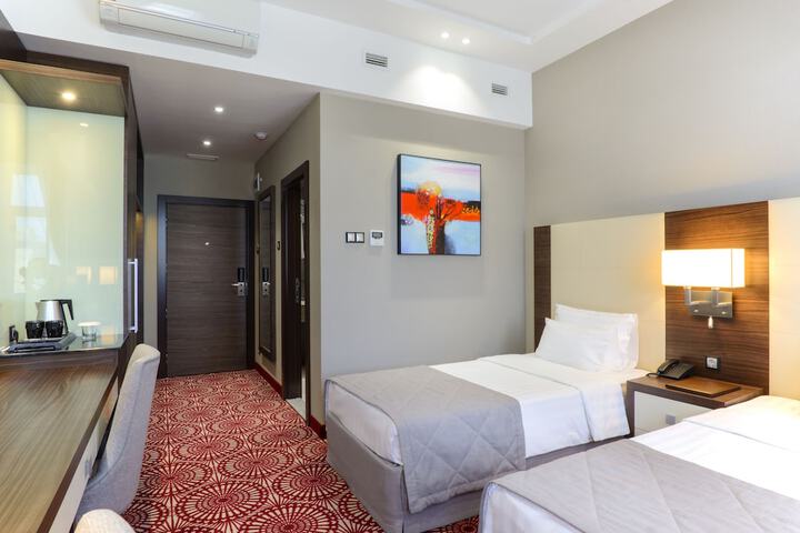 Room 22 of 61