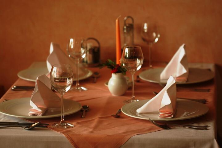 Dining 37 of 66