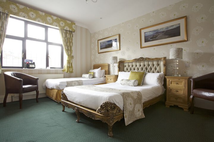 Room 15 of 73