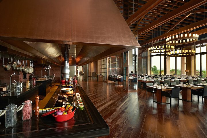 Dining 48 of 90