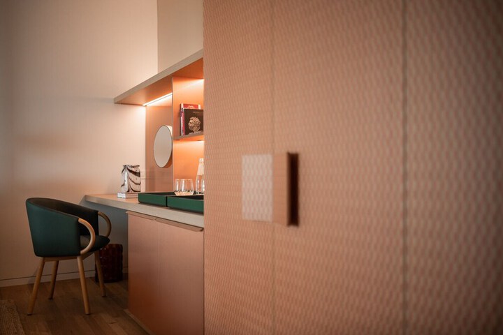 Room 9 of 72