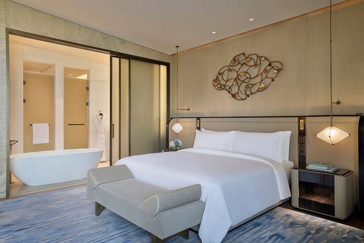 Room 37 of 110