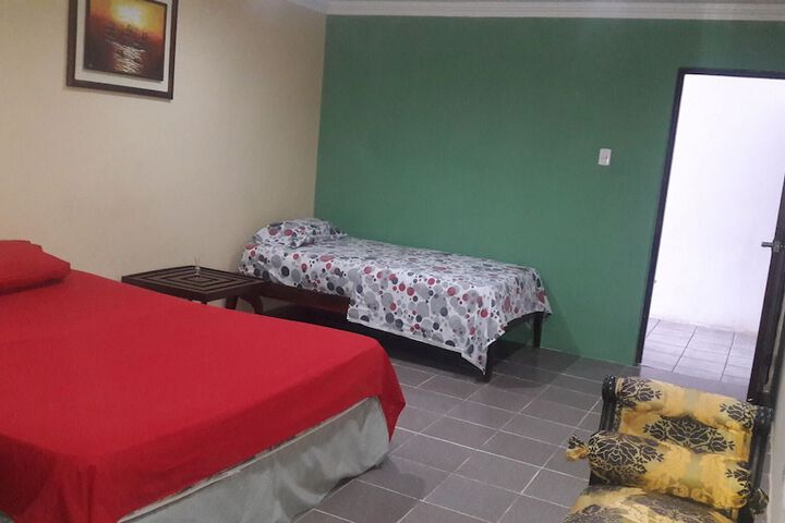 Room 9 of 27