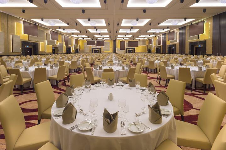 Ballroom/Hall 112 of 149