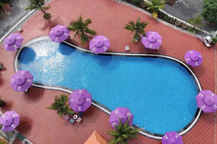 Pool 72 of 98