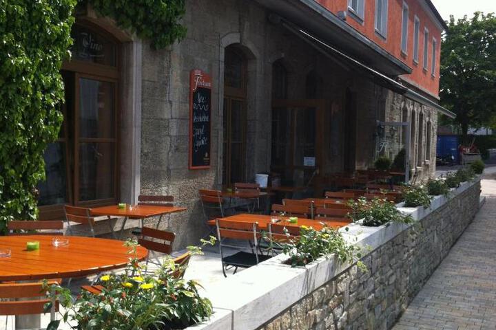 Photo 6