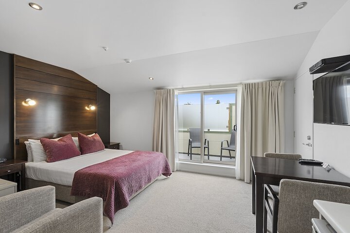 Room 17 of 42