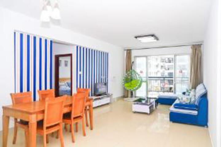Room 10 of 11