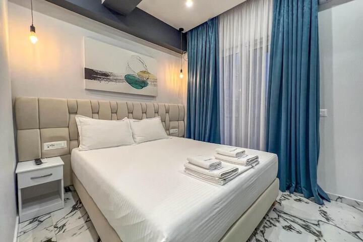 Room 4 of 41