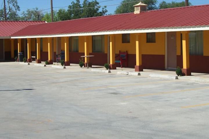 Property Grounds 17 of 25