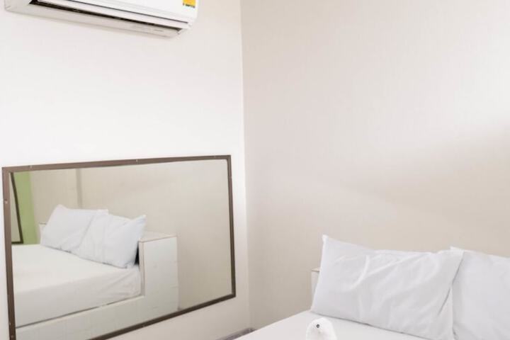 Room 6 of 21
