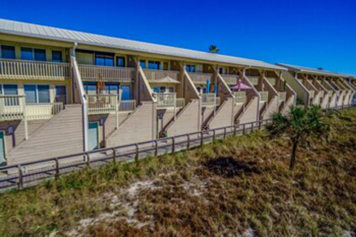 Photo of Shores Townhouse by Forehand Rentals