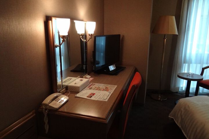 Room 10 of 58