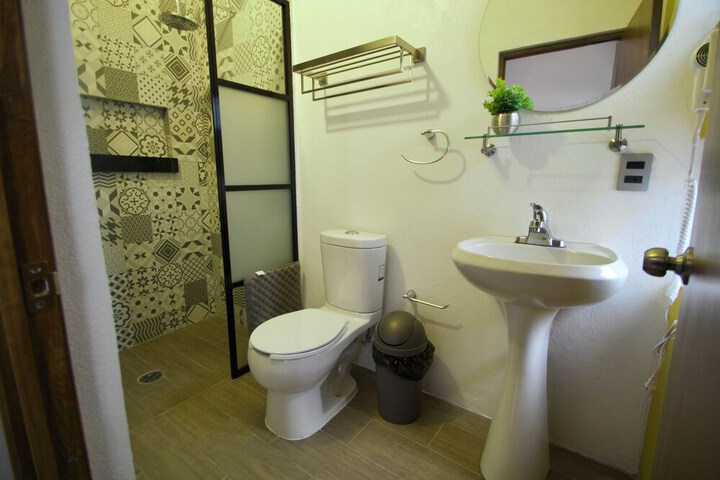Room 36 of 40