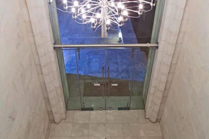 Hotel 2 of 35