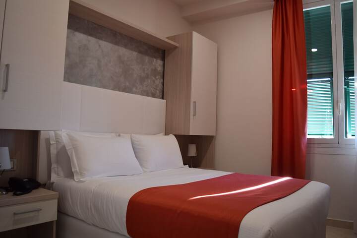 Room 7 of 50