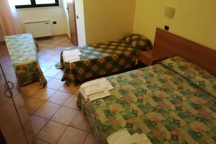 Room 14 of 15